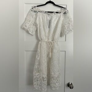 Very pretty off the shoulder sheer lace dress